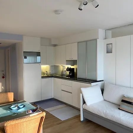 Sunny With Seaview 아파트 크노케-하이스트